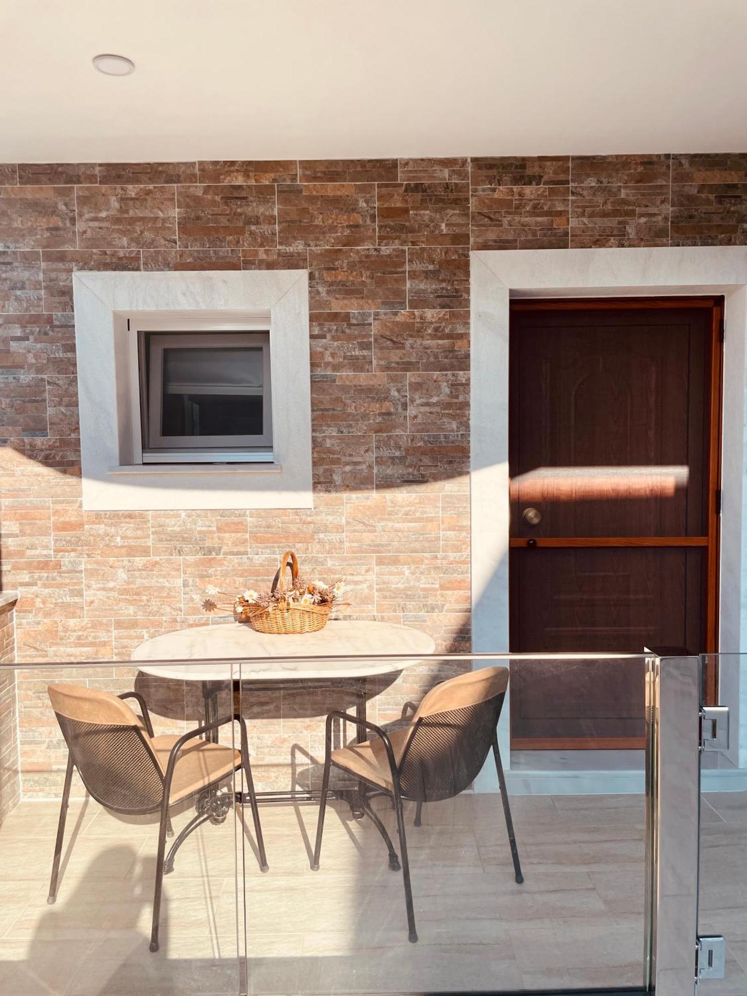 Apartmán Iris Luxury House Agioi Deka  Exteriér fotografie
